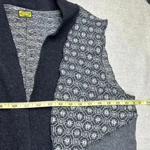 Woolflower Vest Patchwork 100% Wool Made in USA - Picture 2 of 8